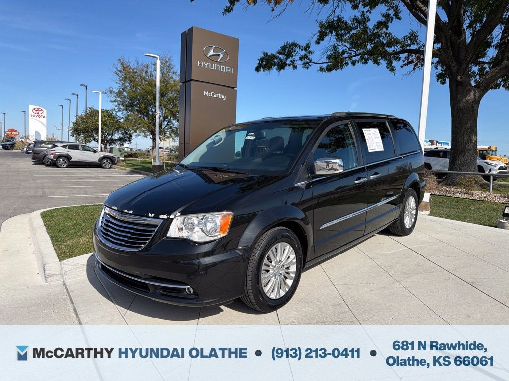 2016 Chrysler Town & Country Limited