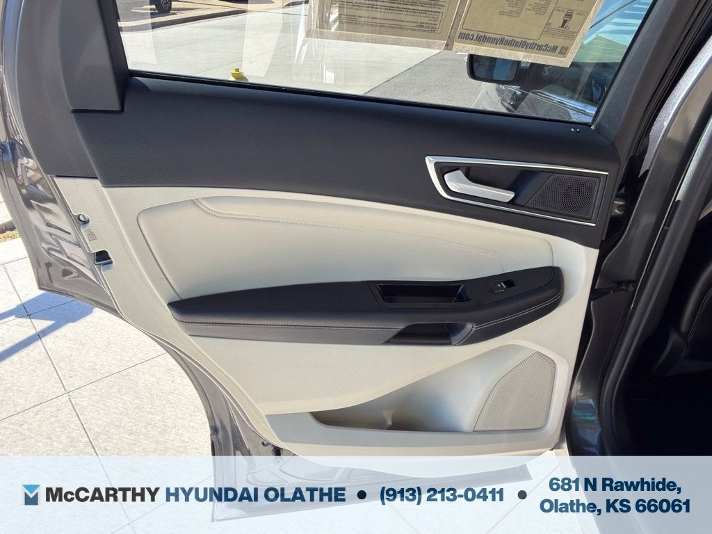 2020 Ford Edge Titanium