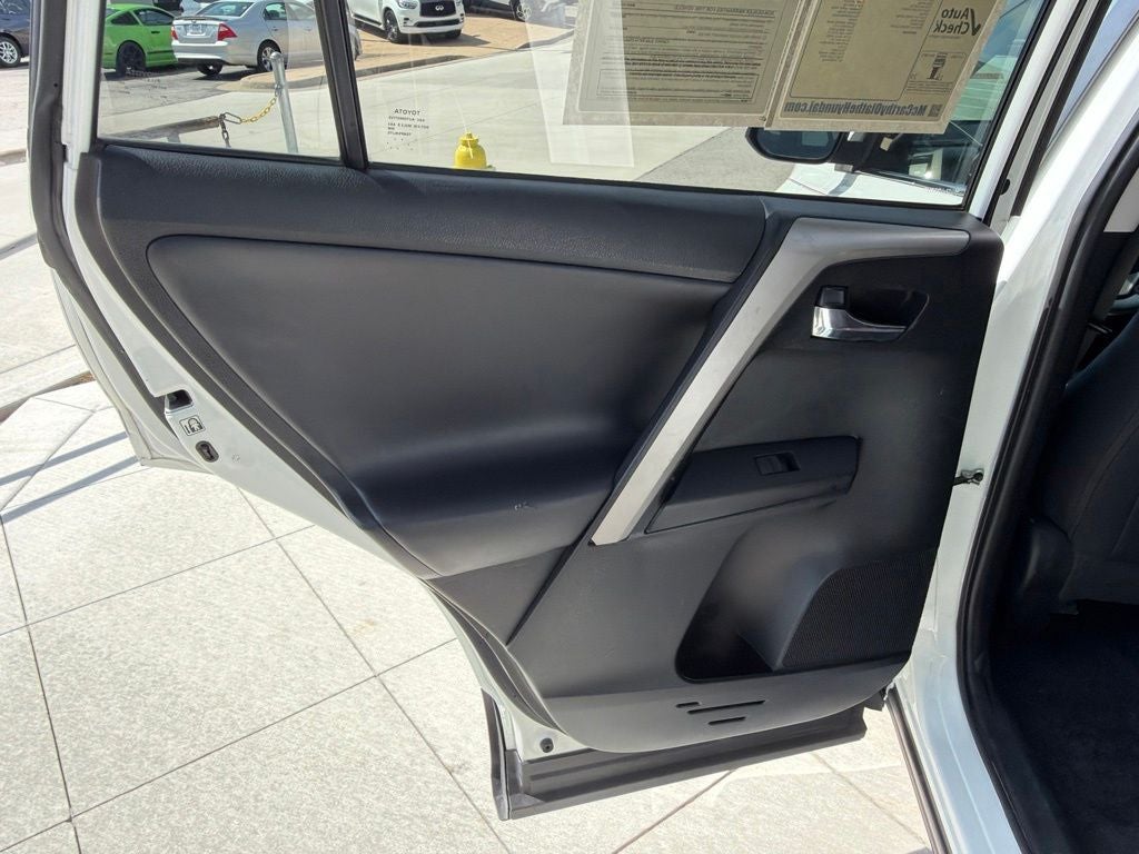 2017 Toyota RAV4 XLE