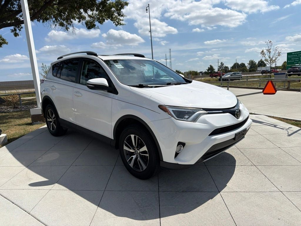 2017 Toyota RAV4 XLE