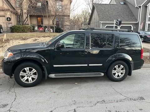 2011 Nissan Pathfinder Silver