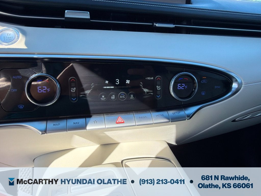 2025 Genesis Electrified GV70 Advanced