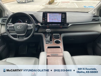 2021 Toyota Sienna XLE 8 Passenger