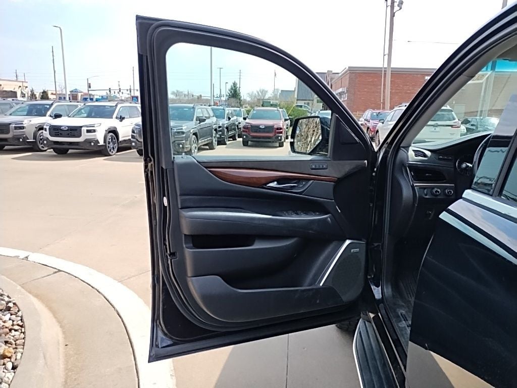 2018 Cadillac Escalade ESV Premium