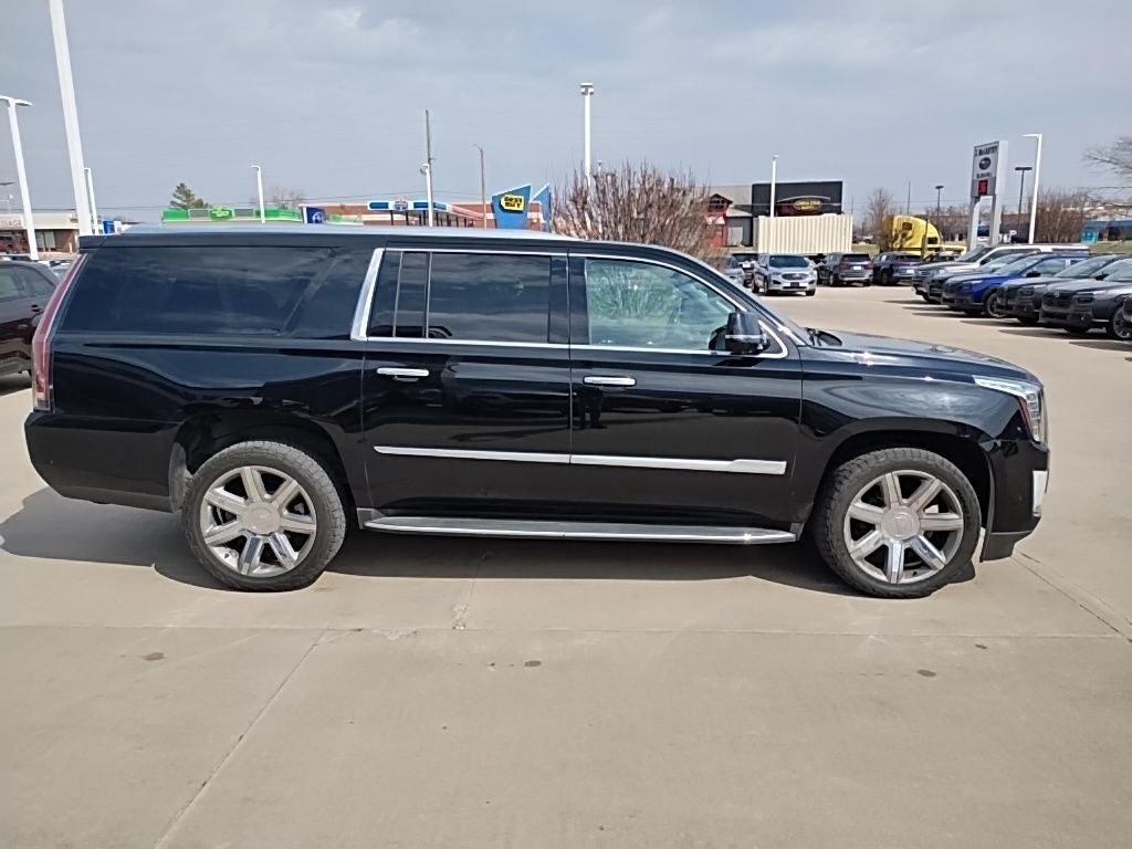 2018 Cadillac Escalade ESV Premium