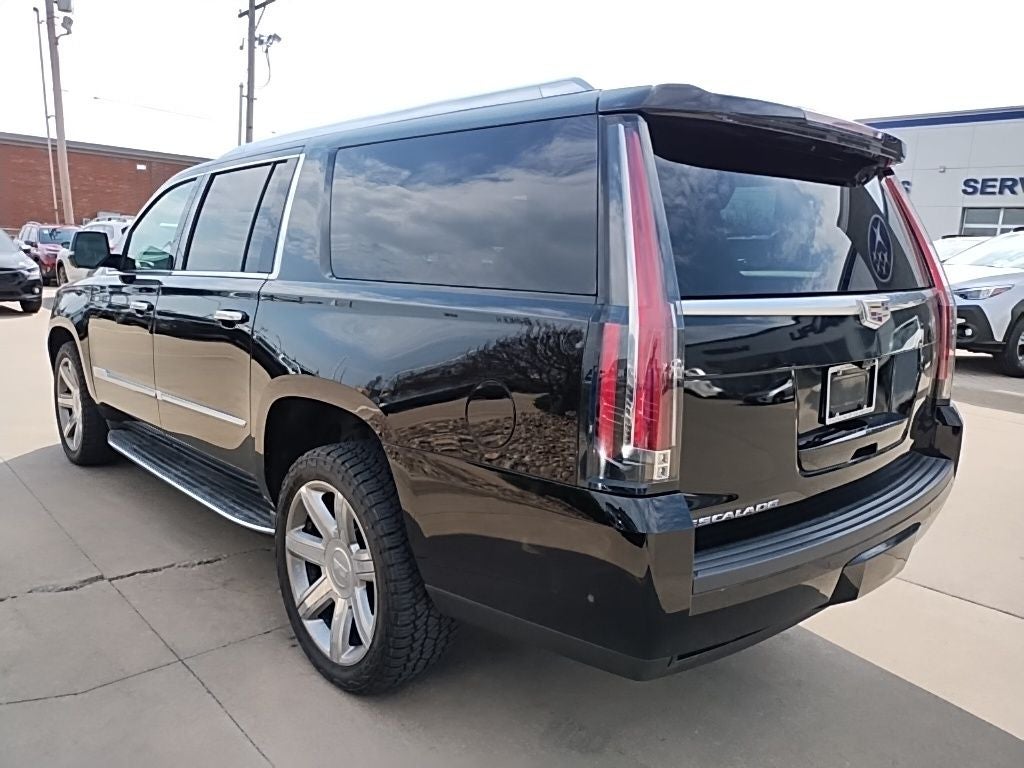 2018 Cadillac Escalade ESV Premium