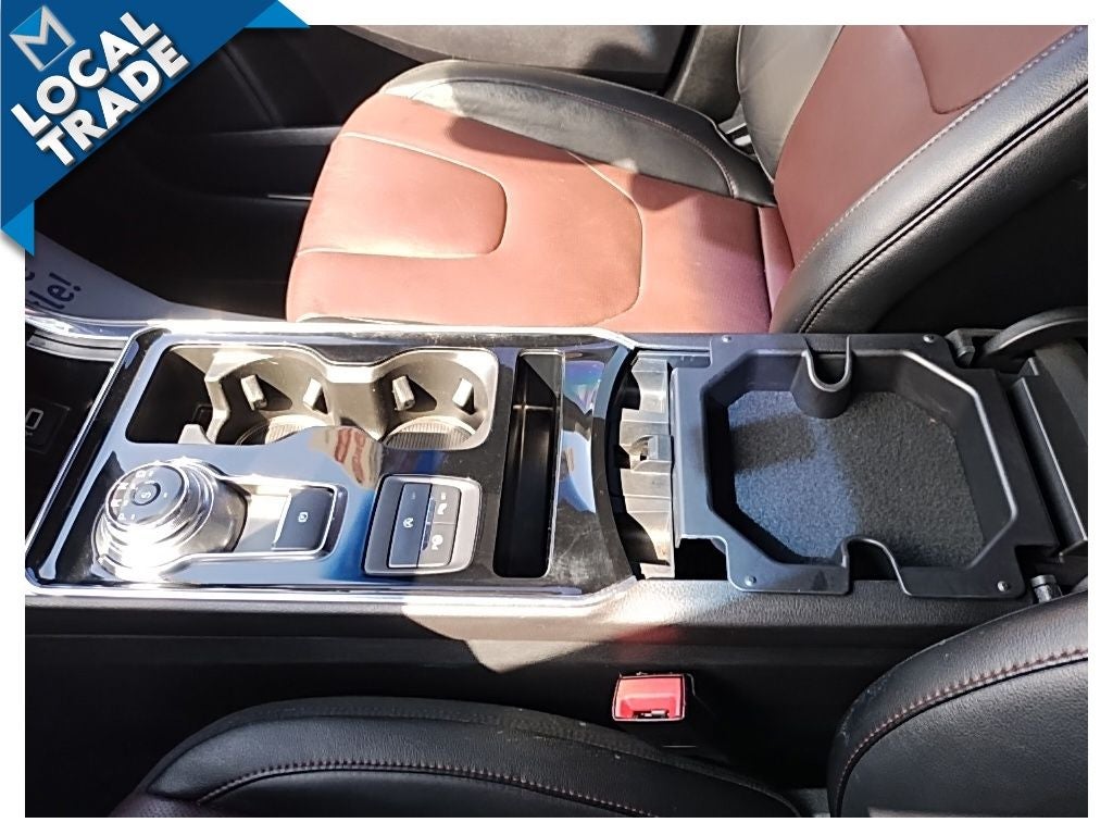 2020 Ford Edge Titanium