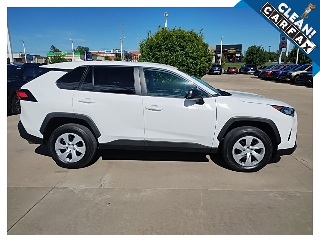 2022 Toyota RAV4 LE