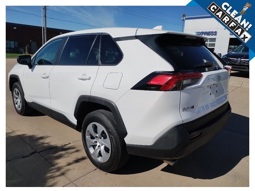 2022 Toyota RAV4 LE