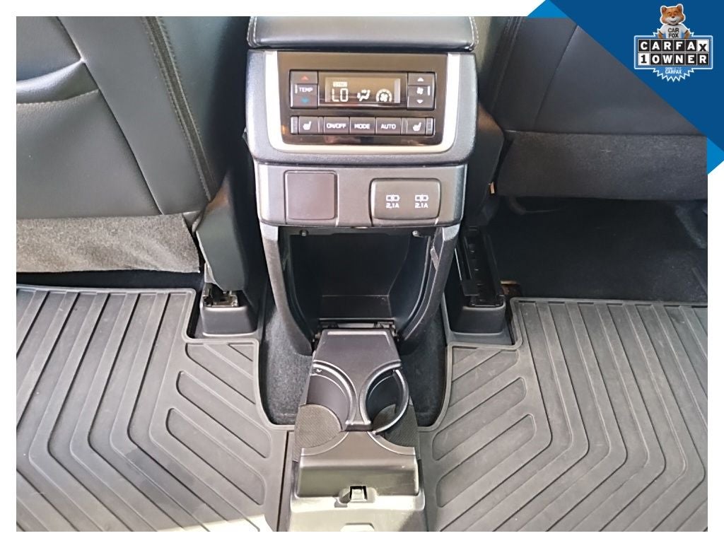 2022 Subaru Ascent Limited 8 PASSENGER