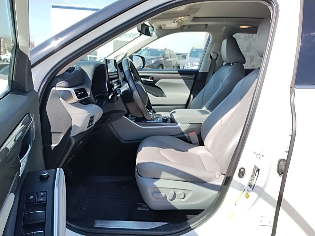 2021 Toyota Highlander Platinum AWD