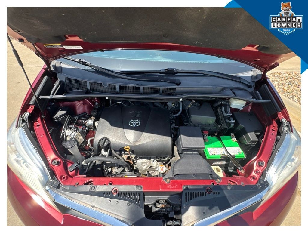 2018 Toyota Sienna LE 7 Passenger