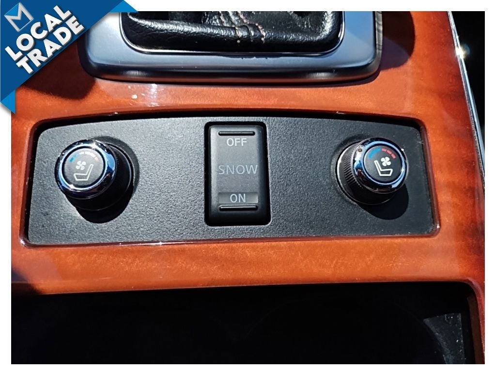 2016 INFINITI QX70 AWD