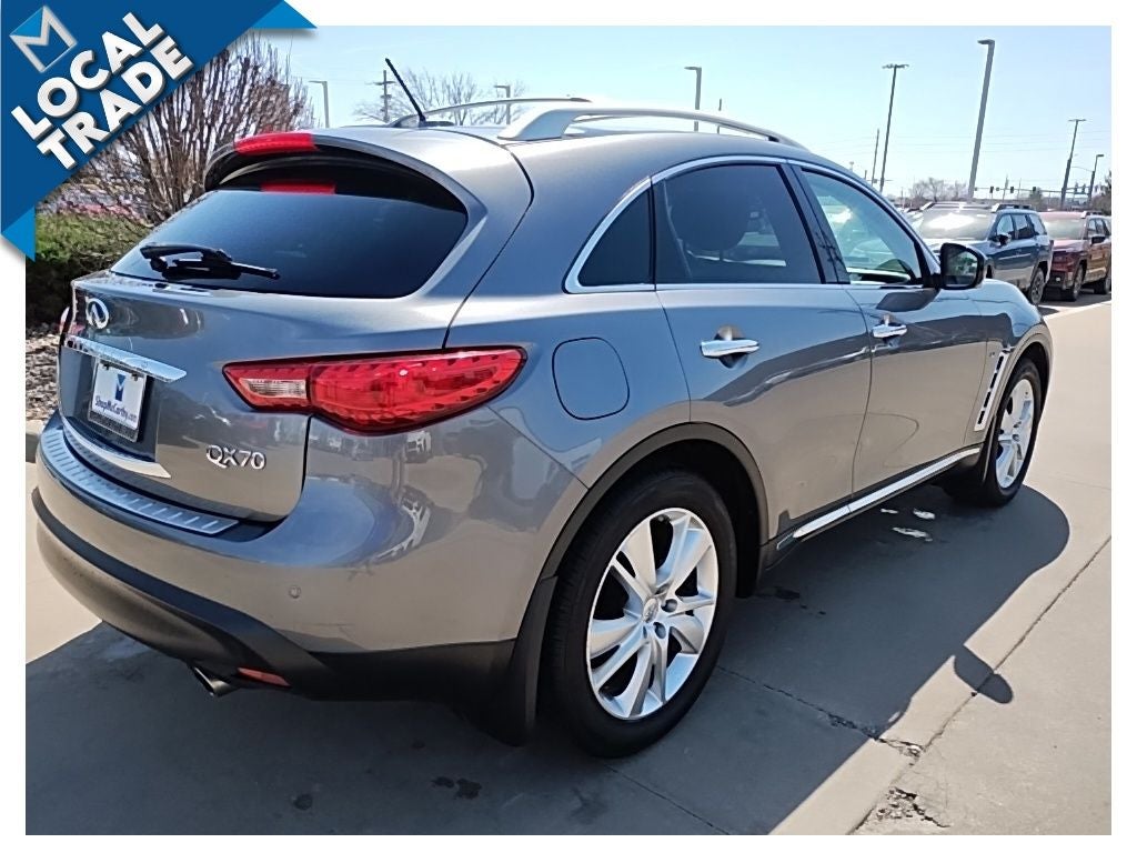 2016 INFINITI QX70 AWD