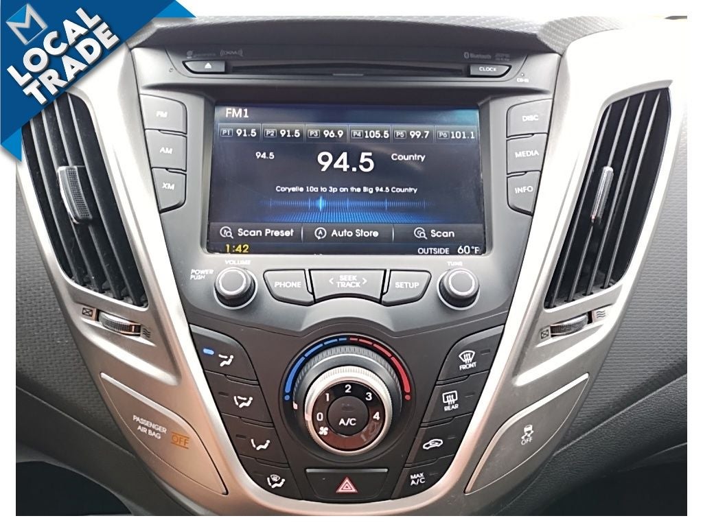 2012 Hyundai Veloster Base w/Black