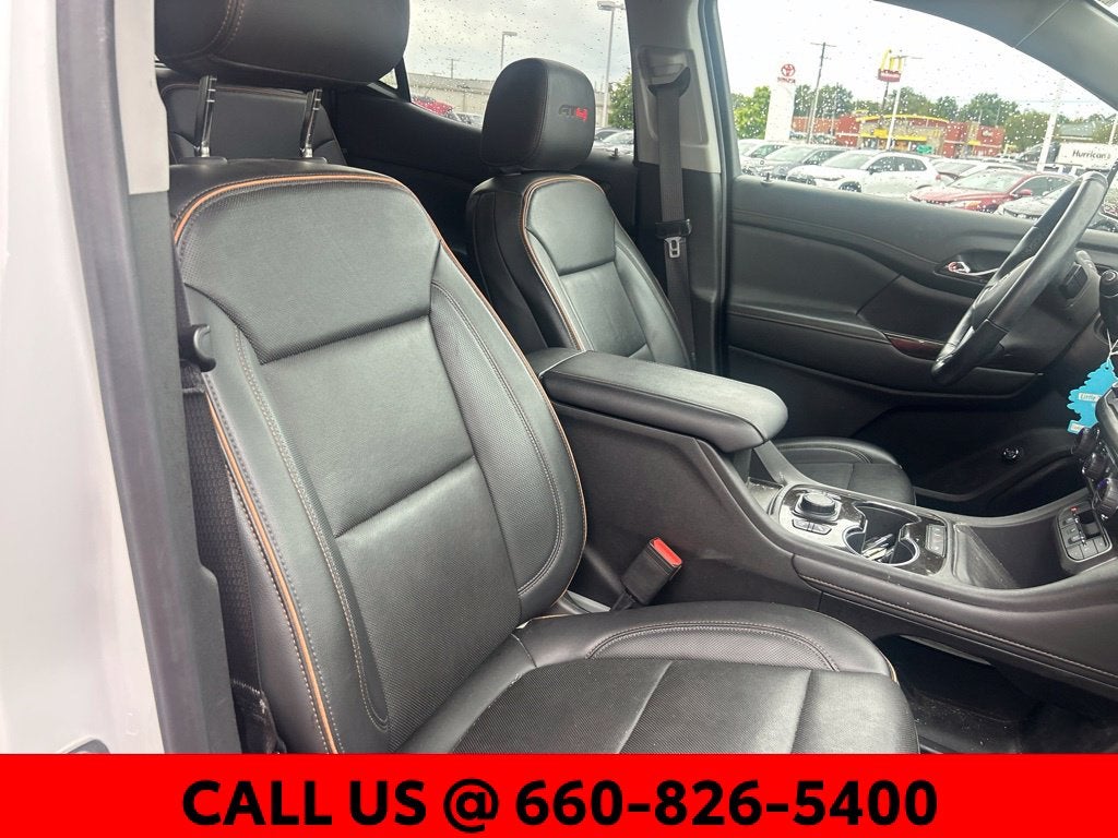 2023 GMC Acadia AT4
