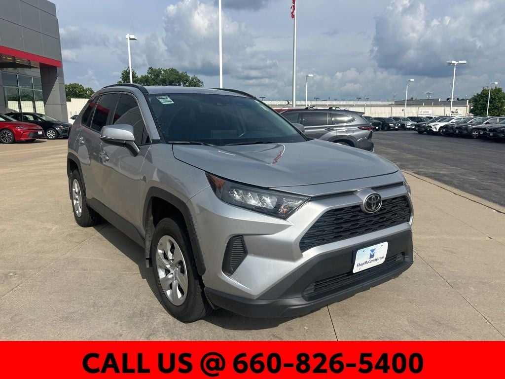 2020 Toyota RAV4 LE