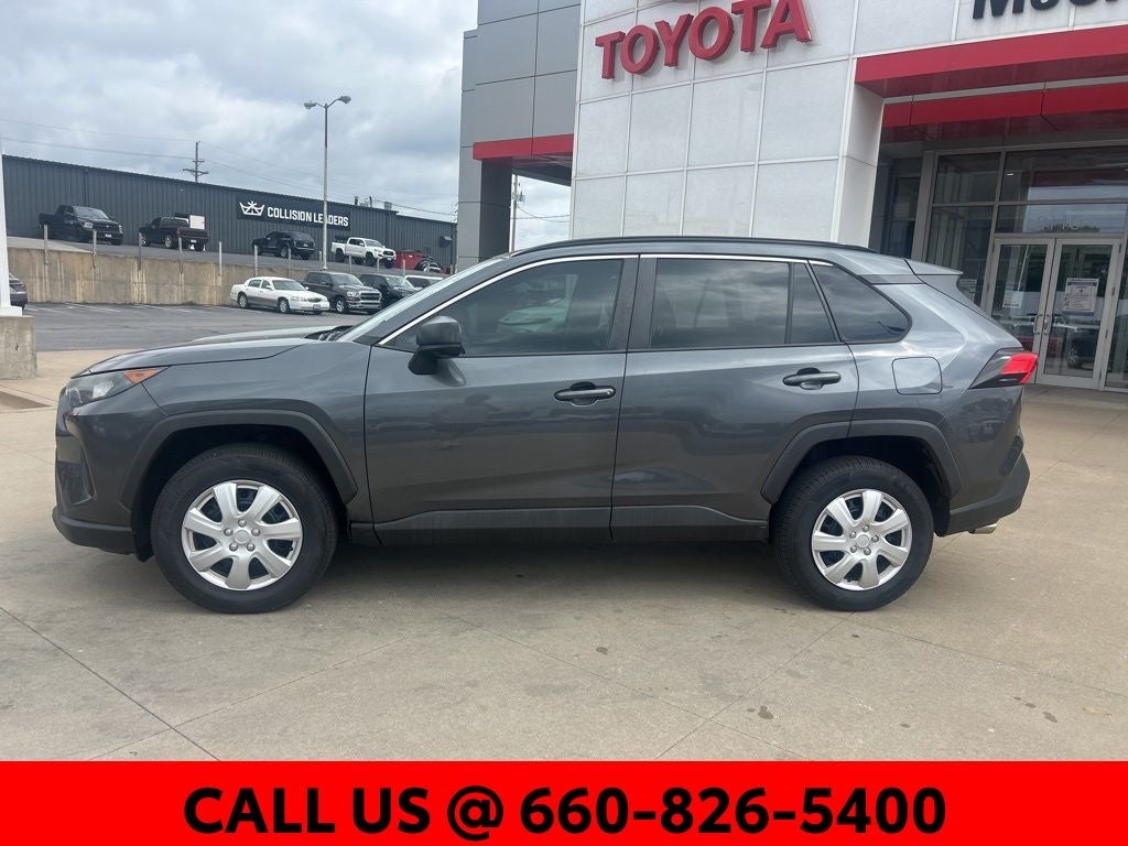 2020 Toyota RAV4 LE