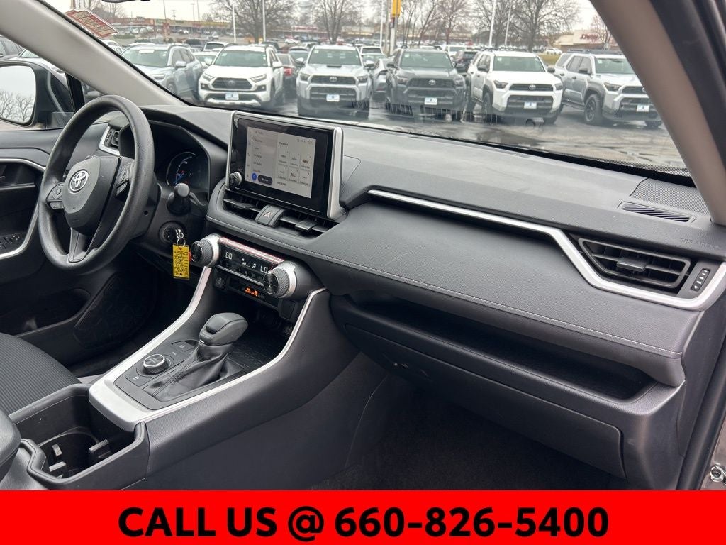 2025 Toyota RAV4 Hybrid LE