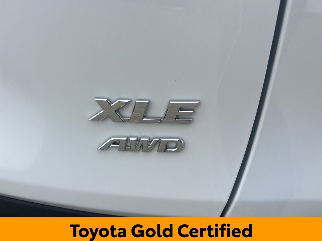 2025 Toyota RAV4 XLE