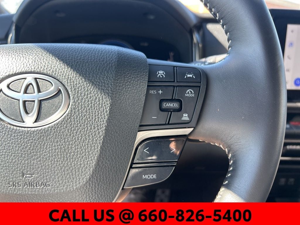 2025 Toyota Camry SE