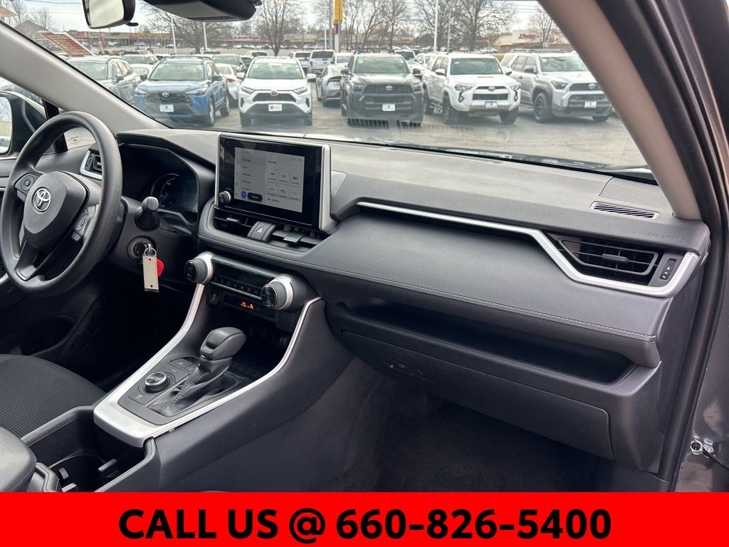 2025 Toyota RAV4 Hybrid LE