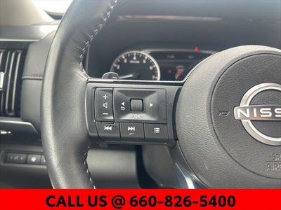 2025 Nissan Pathfinder SL