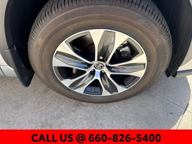 2022 Toyota Highlander Hybrid XLE