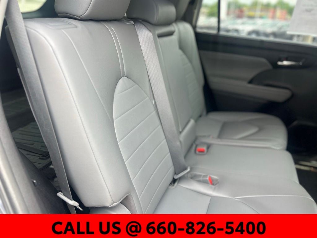 2022 Toyota Highlander Hybrid XLE