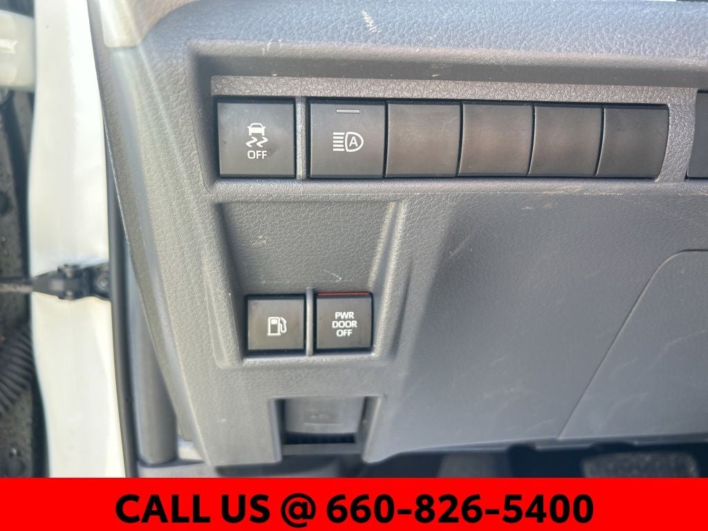 2024 Toyota Sienna LE 8 Passenger