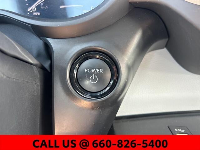 2025 Toyota Sienna LE 8 Passenger