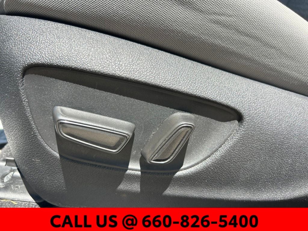 2025 Toyota Sienna LE 8 Passenger