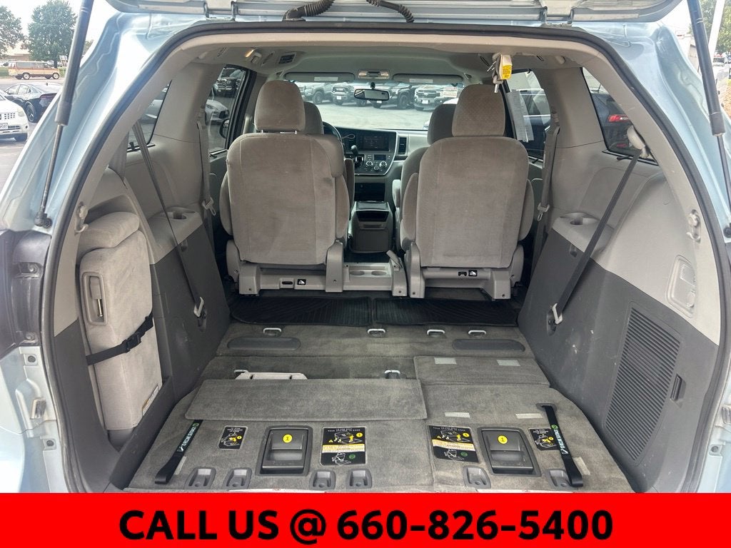 2017 Toyota Sienna LE 8 Passenger
