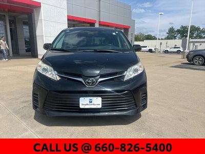 2020 Toyota Sienna LE 8 Passenger