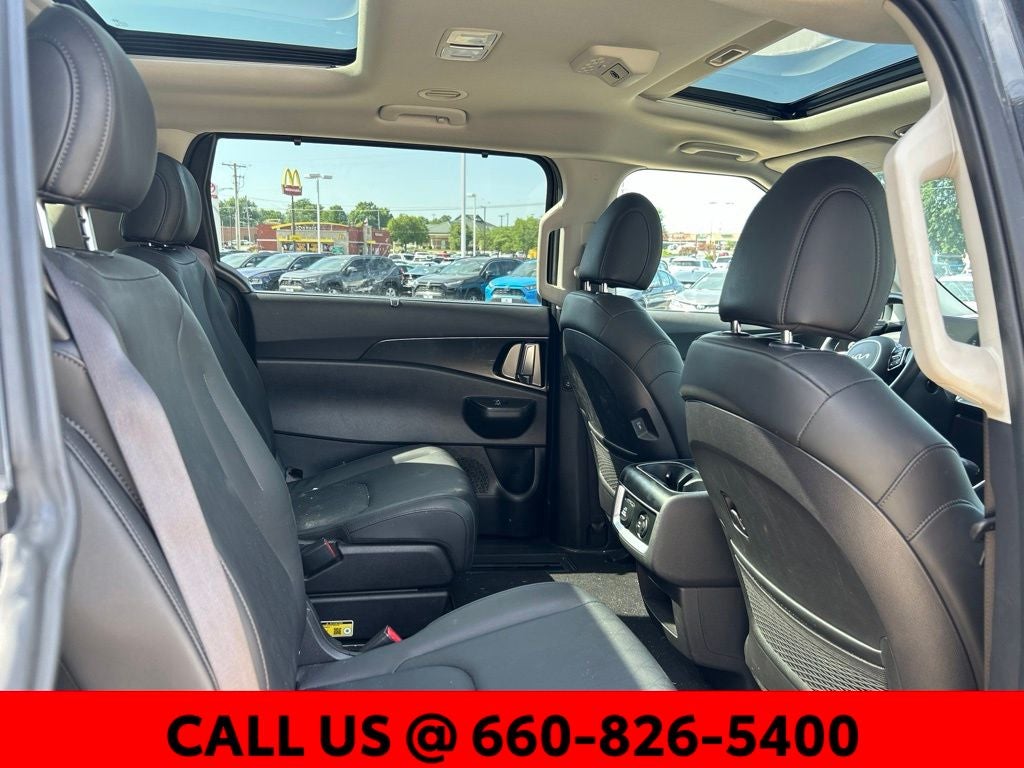 2025 Kia Carnival SX