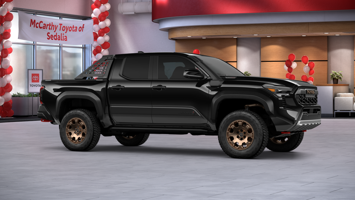 2025 Toyota Tacoma i-FORCE MAX Tacoma Trailhunter