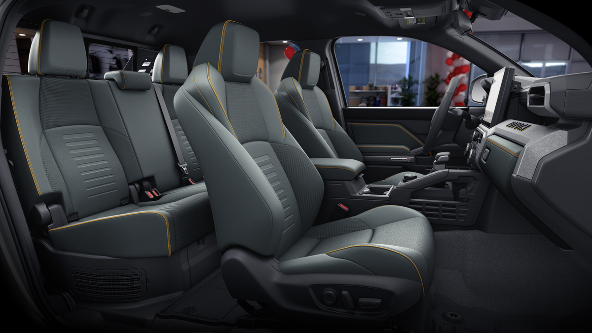 2025 Toyota Tacoma i-FORCE MAX Tacoma Trailhunter