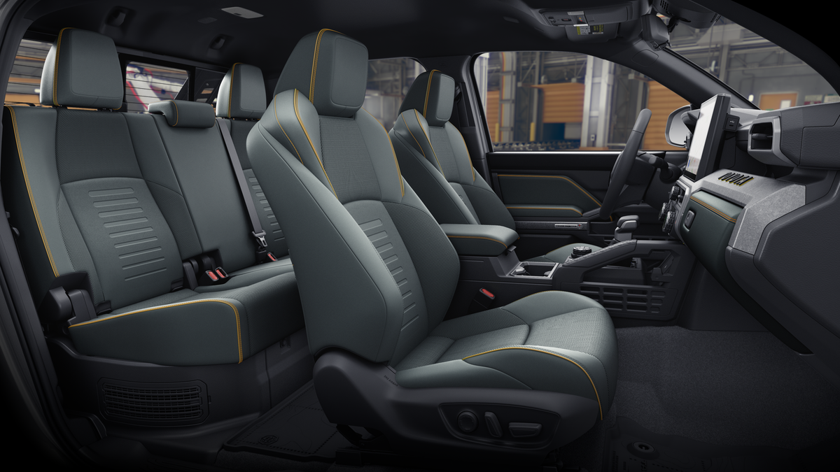 2026 Toyota Tacoma i-FORCE MAX Tacoma Trailhunter