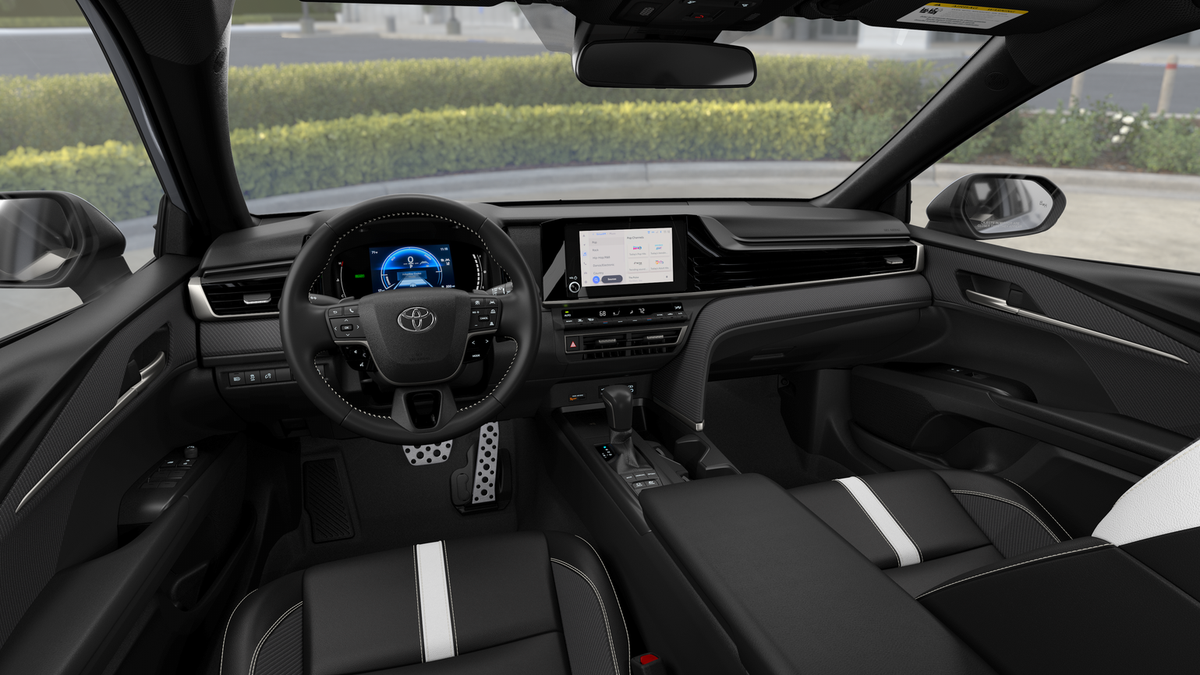 2026 Toyota Camry SE AWD