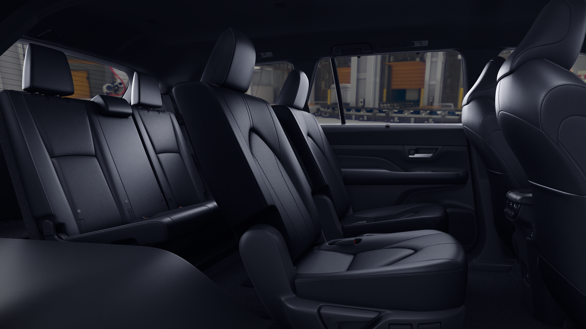 2026 Toyota Grand Highlander Hybrid Nightshade