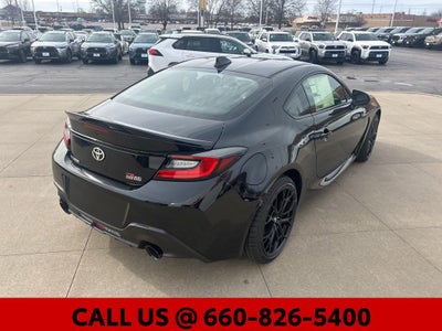 2026 Toyota GR86 Premium MT