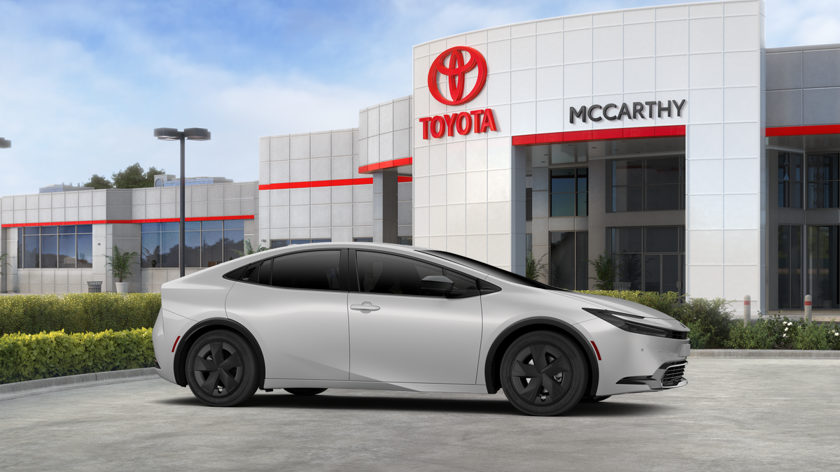 2027 Toyota Prius LE