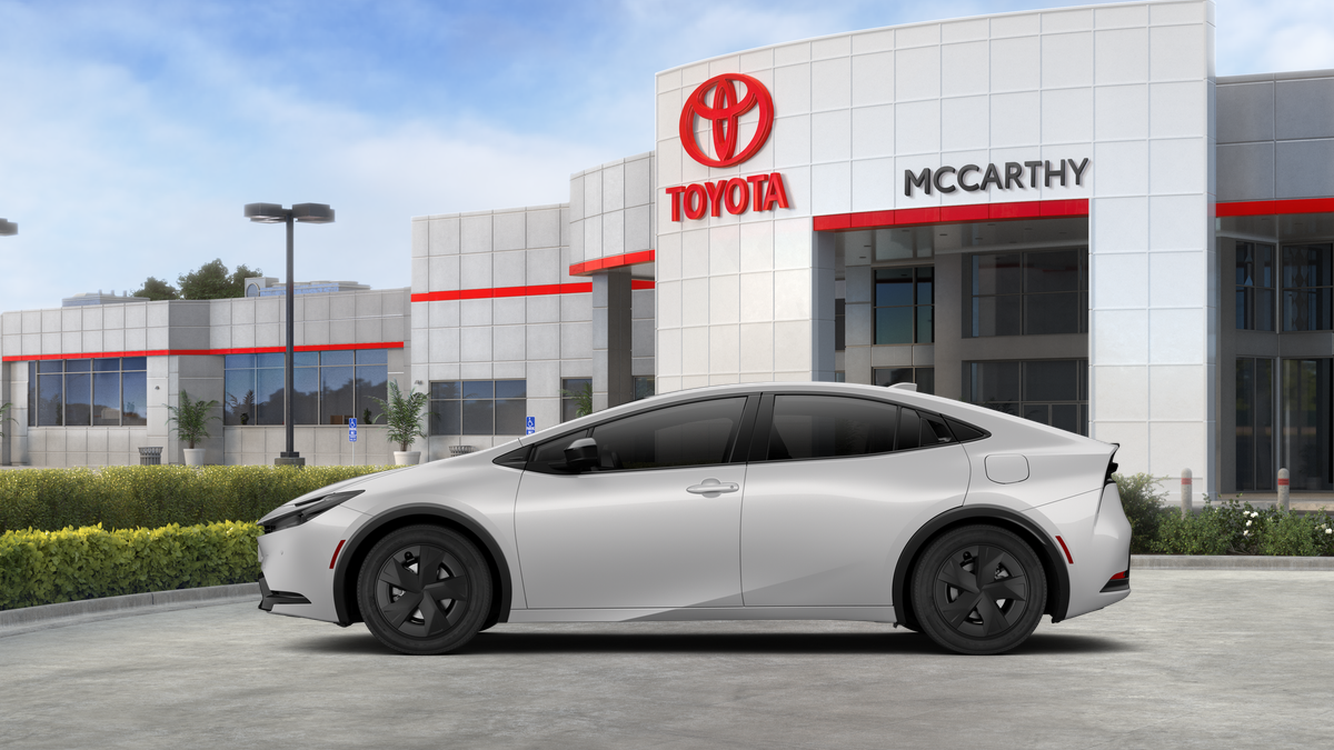 2027 Toyota Prius LE