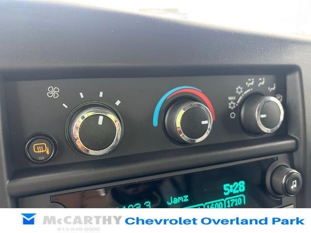 2025 Chevrolet Express Cargo Base