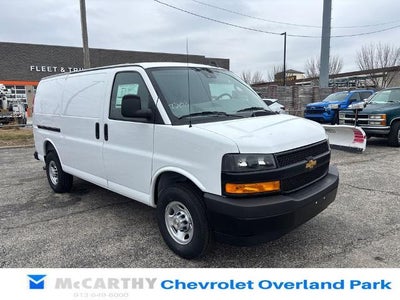 2025 Chevrolet Express Cargo Base