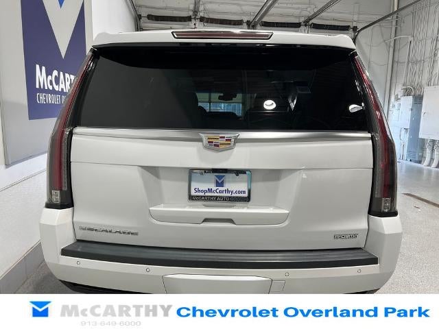 2019 Cadillac Escalade Luxury