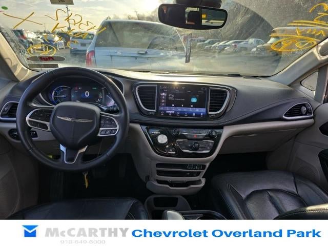 2022 Chrysler Pacifica Hybrid Touring L