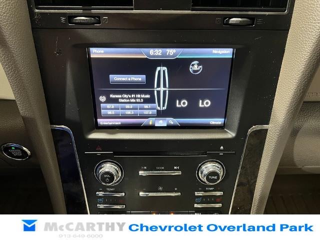 2015 Lincoln Navigator L Base