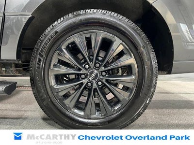 2015 Lincoln Navigator L Base