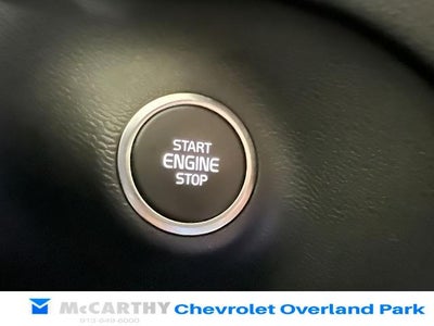 2025 Volvo XC40 Plus Bright Theme